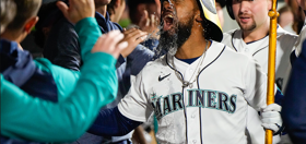 The Seattle Mariners Twitter account is… pretty gay actually