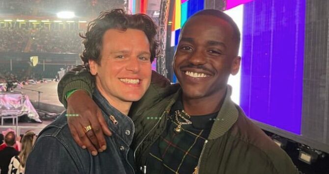Jonathan Groff and Ncuti Gatwa attend Beyoncé concert together - Vimarsana News