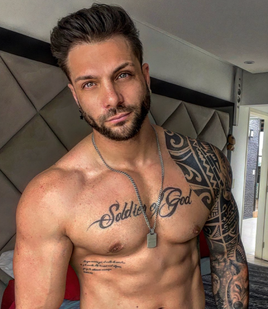 Peruvian reality star Nicola Porcella in a shirtless selfie
