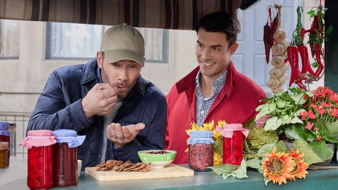 Luke Macfarlane and Peter Porte in 'Notes of Autumn' 