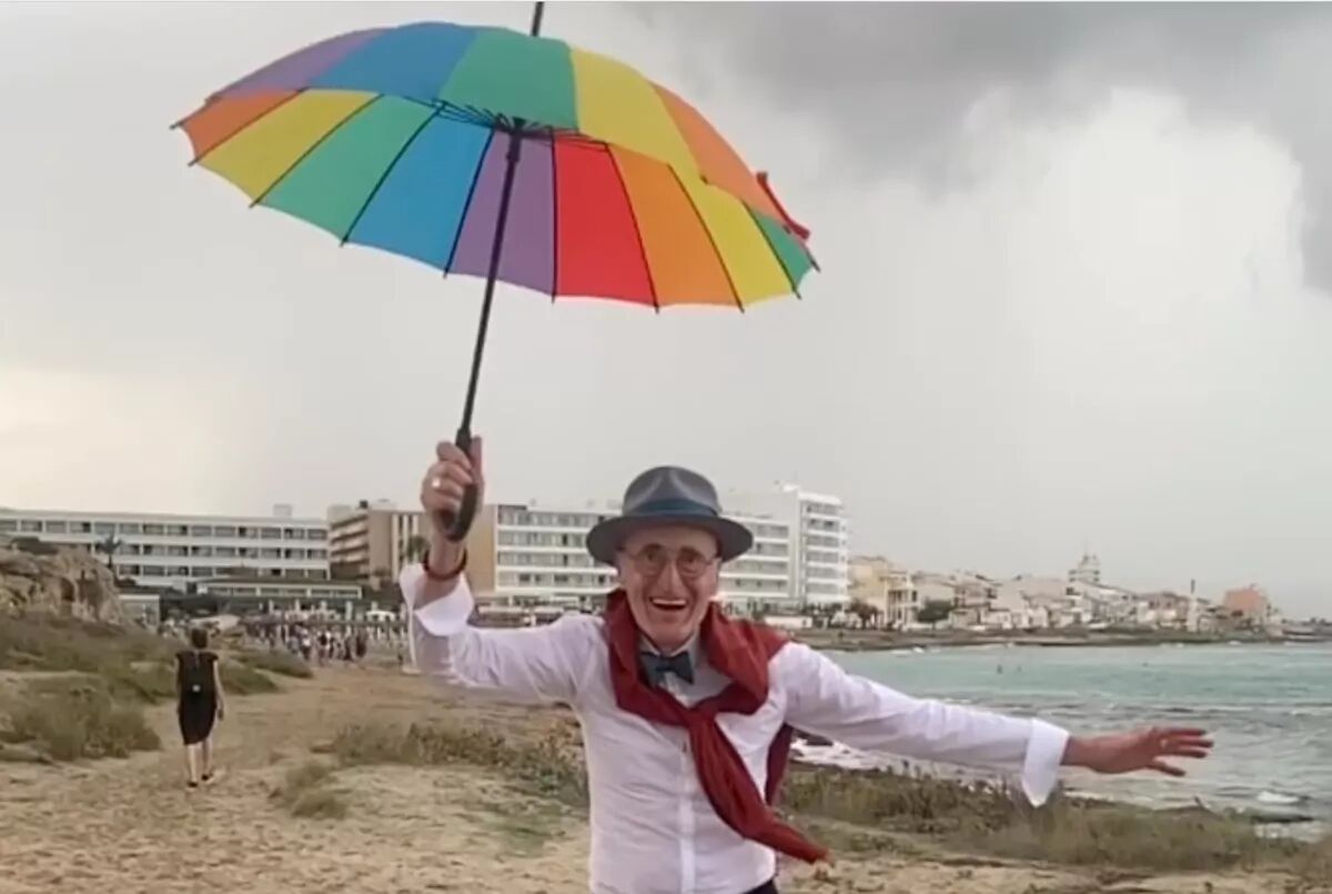 This gay “hipster grandpa” is a world-famous fashion icon with one simple message