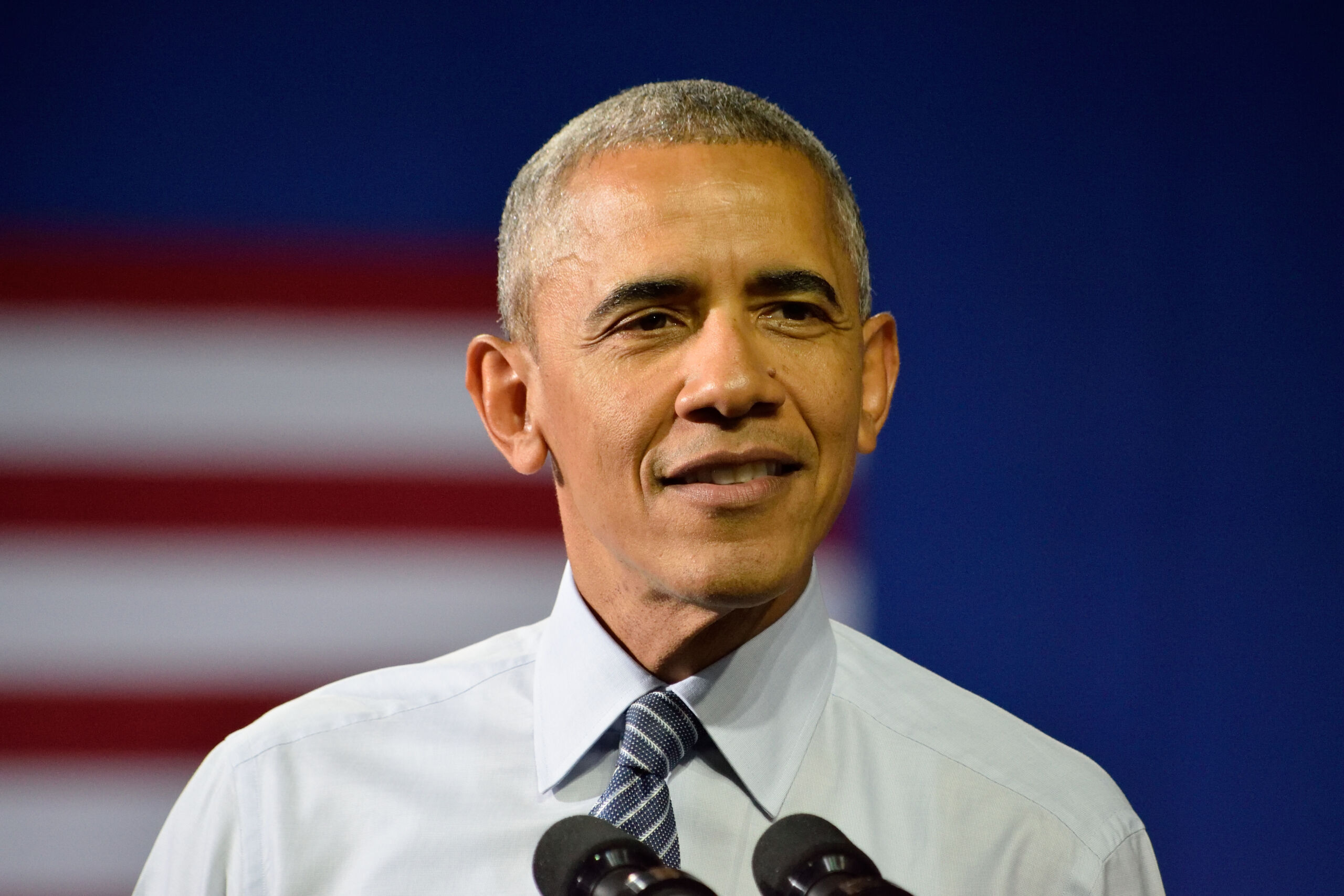 Newly unearthed letter written by Barack Obama in 1982 reveals his bisexual, nonbinary arc