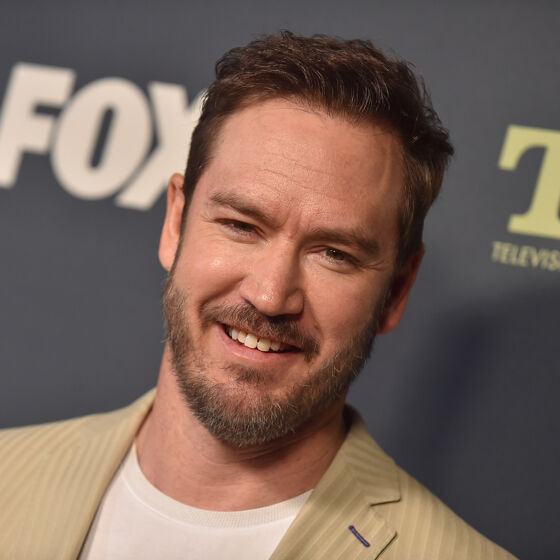 Mark-Paul Gosselaar gets nude (and other entertainment news from this week)