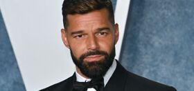 Ricky Martin shares pic of himself with his dad & now we all know where he gets his good looks
