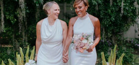 GMA’s Robin Roberts and wife Amber Laign share stunning wedding pics