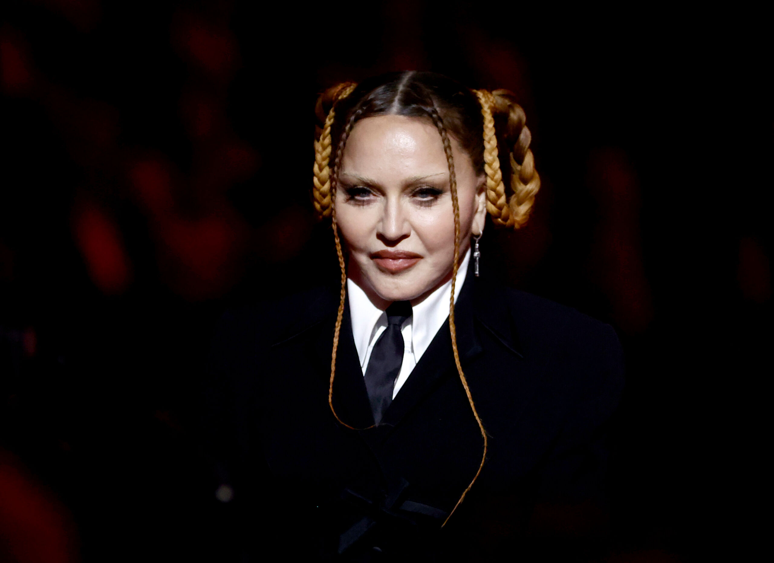 God save the Queen! Madonna reveals latest transformation 11 days before start of Celebration Tour - Vimarsana News
