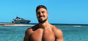 Spanish pro soccer player ditches his cleats to go explicit on OnlyFans & now we need a timeout