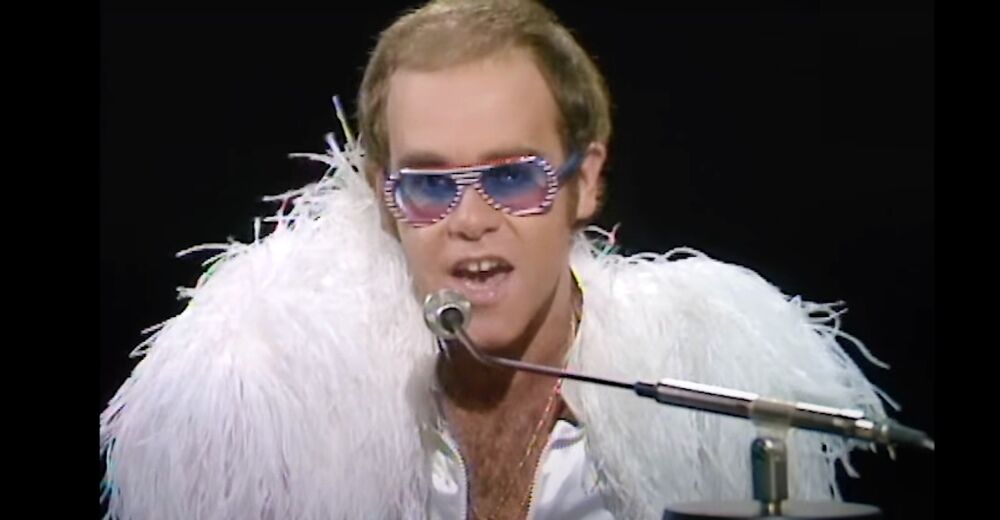 Elton John performs "Step Into Christmas" on The Gilbert O'Sullivan Show in 1973.