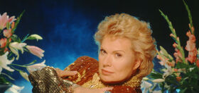 Flamboyant astrologer Walter Mercado will send you “mucho mucho amor” from beyond the grave … for $99