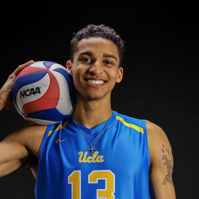 College volleyball star Merrick McHenry starts the new season with a No. 1-ranking & the best smile in the country