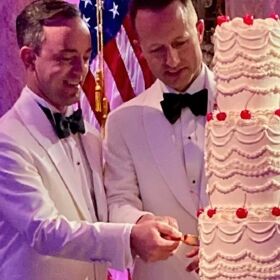 Mar-a-Lago hosts gay “celebration of love and style” as Log Cabin Republican gets married