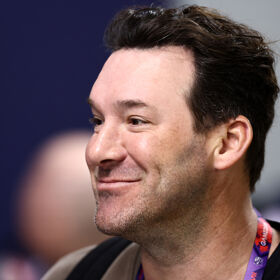 Tony Romo ended the Super Bowl with a true expression of M4M love