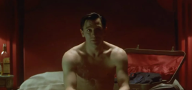 Daniel Craig plays gay and bares all in this arty ’90s flick