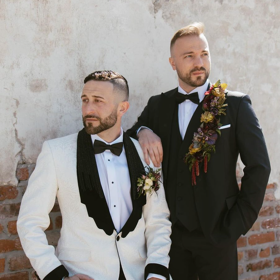Former MLB player TJ House & his husband hit a home run with beautiful New Orleans wedding