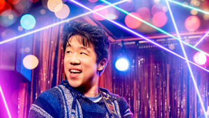 Broadway’s Raymond J. Lee on getting “sliced” by Josh Groban, boy band dance moves & zaddy vibes