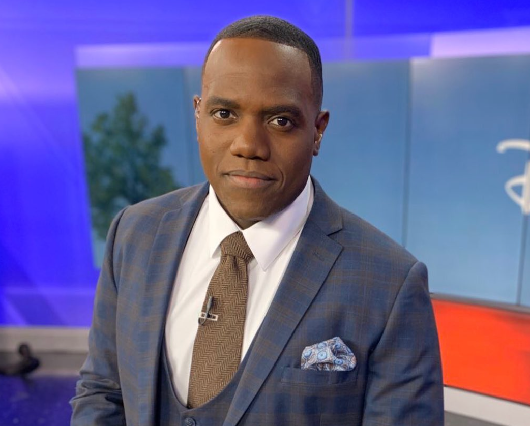 TV anchor Jason Hackett comes out publicly just in time for Pride - Vimarsana News